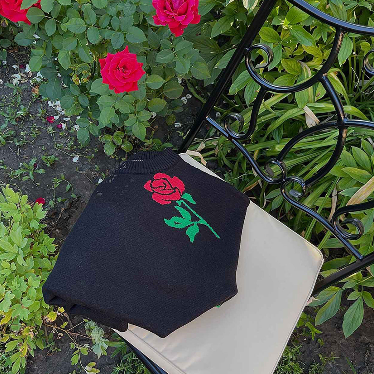 Women's Rose Printed Round Neck Loose Pullover Sweaters