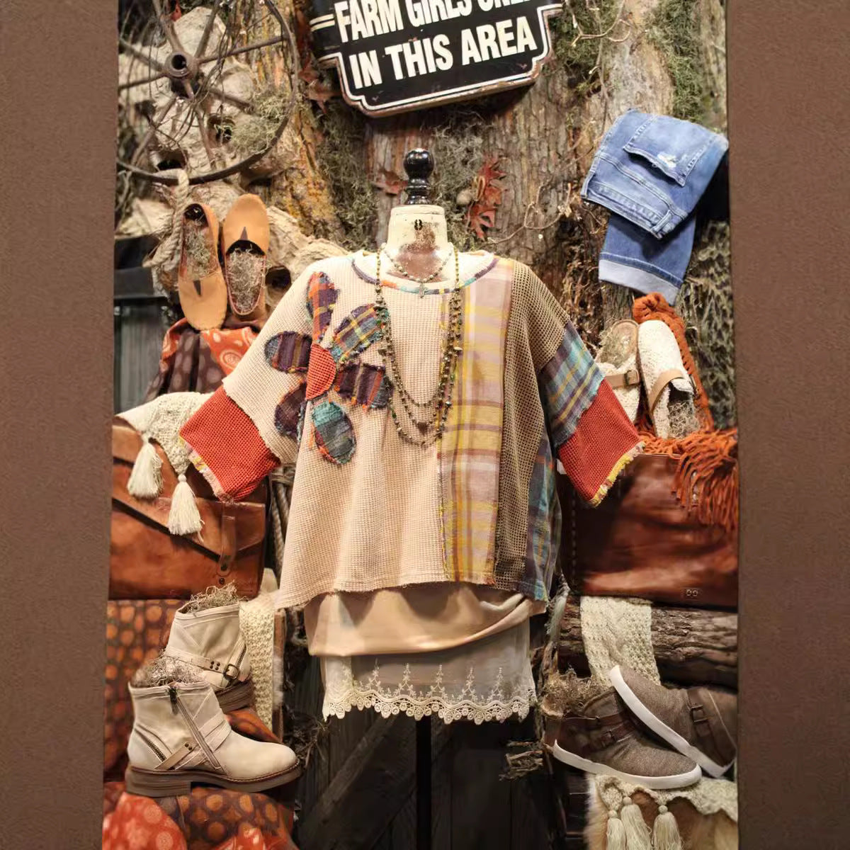 Block Printing Affixed Cloth Embroidered Round Sweaters