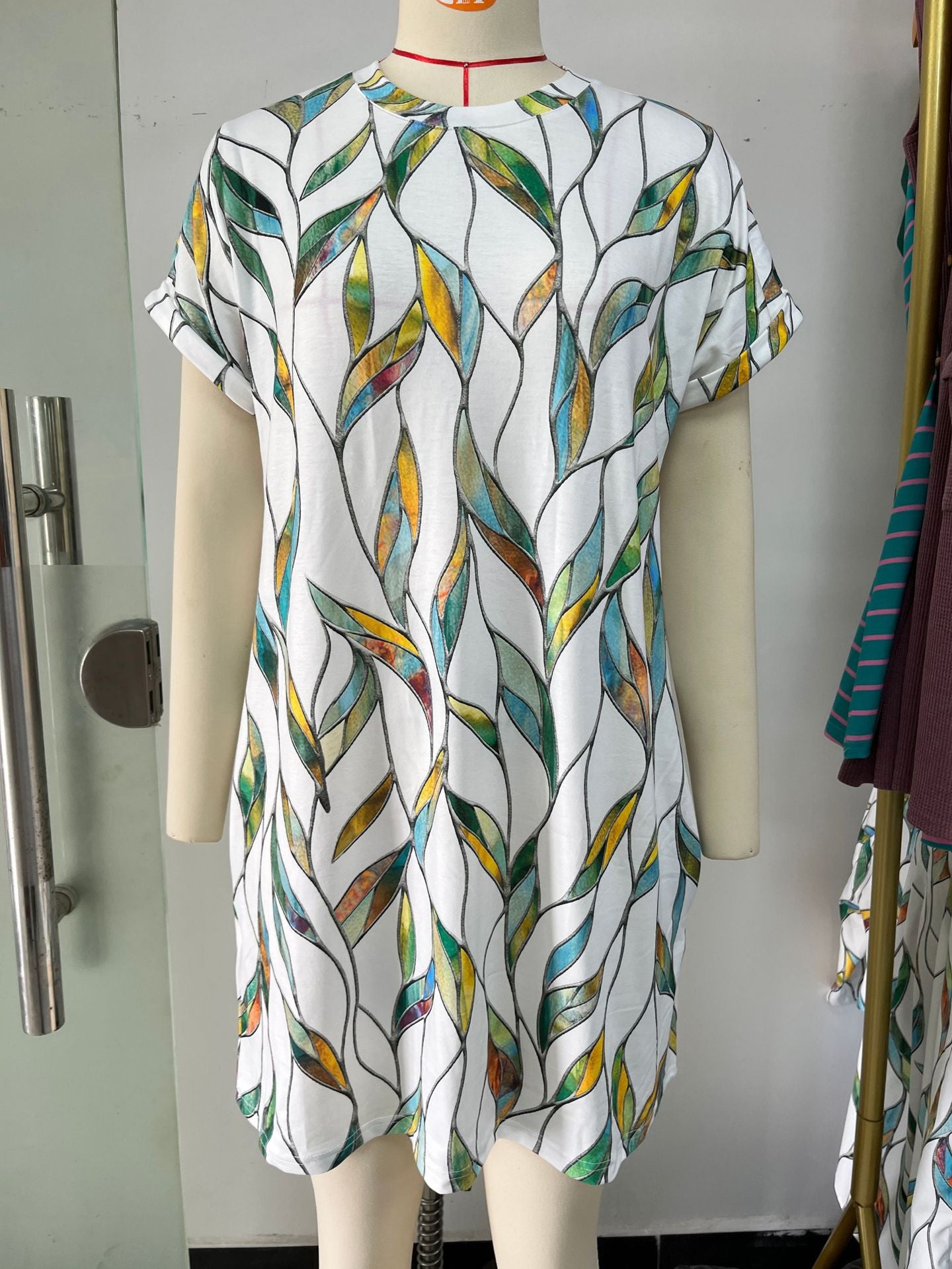 Loose Round Neck Sleeve Printed Pocket Dress