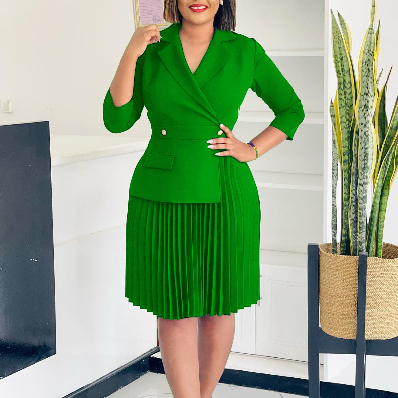 Women's Autumn Fashion Elegant Collar Solid Color Pleated Suits