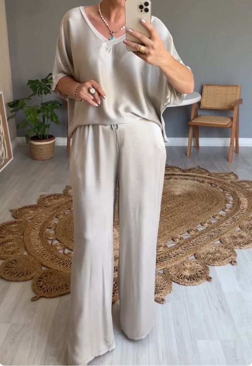 Unique Women's Summer Solid Color Mercerizing Fashion Casual Suit
