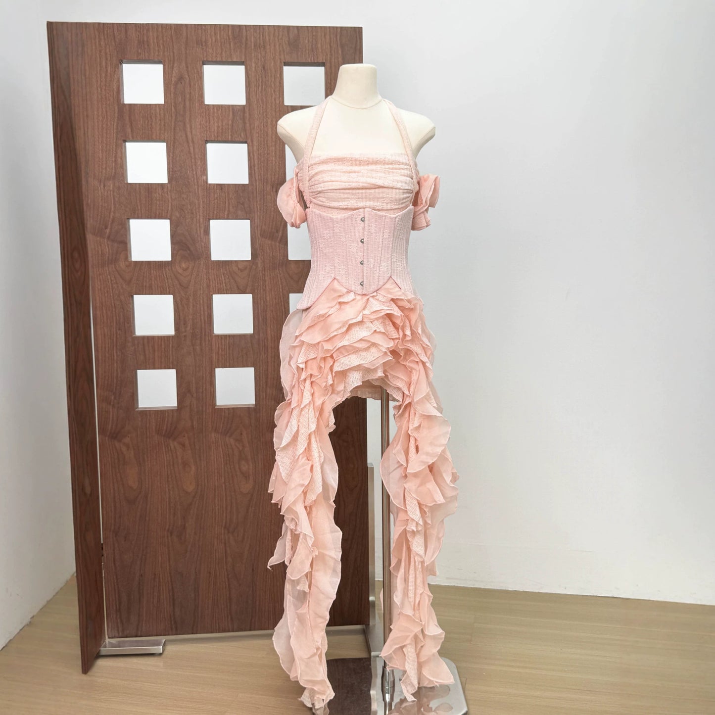 Light Luxury High-grade Irregular Tassel Solid Color Backless Dress