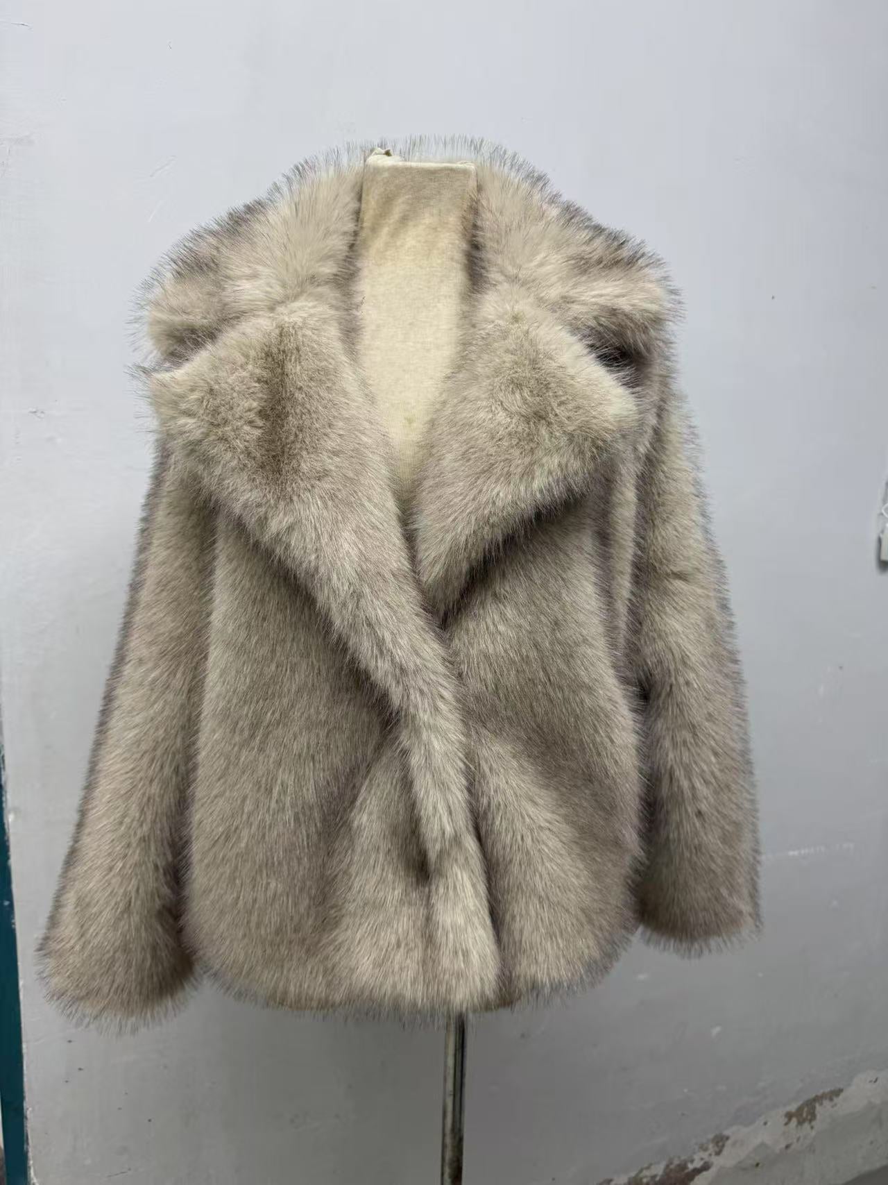 Women's Lapel Imitation Fur Street Fox Coats