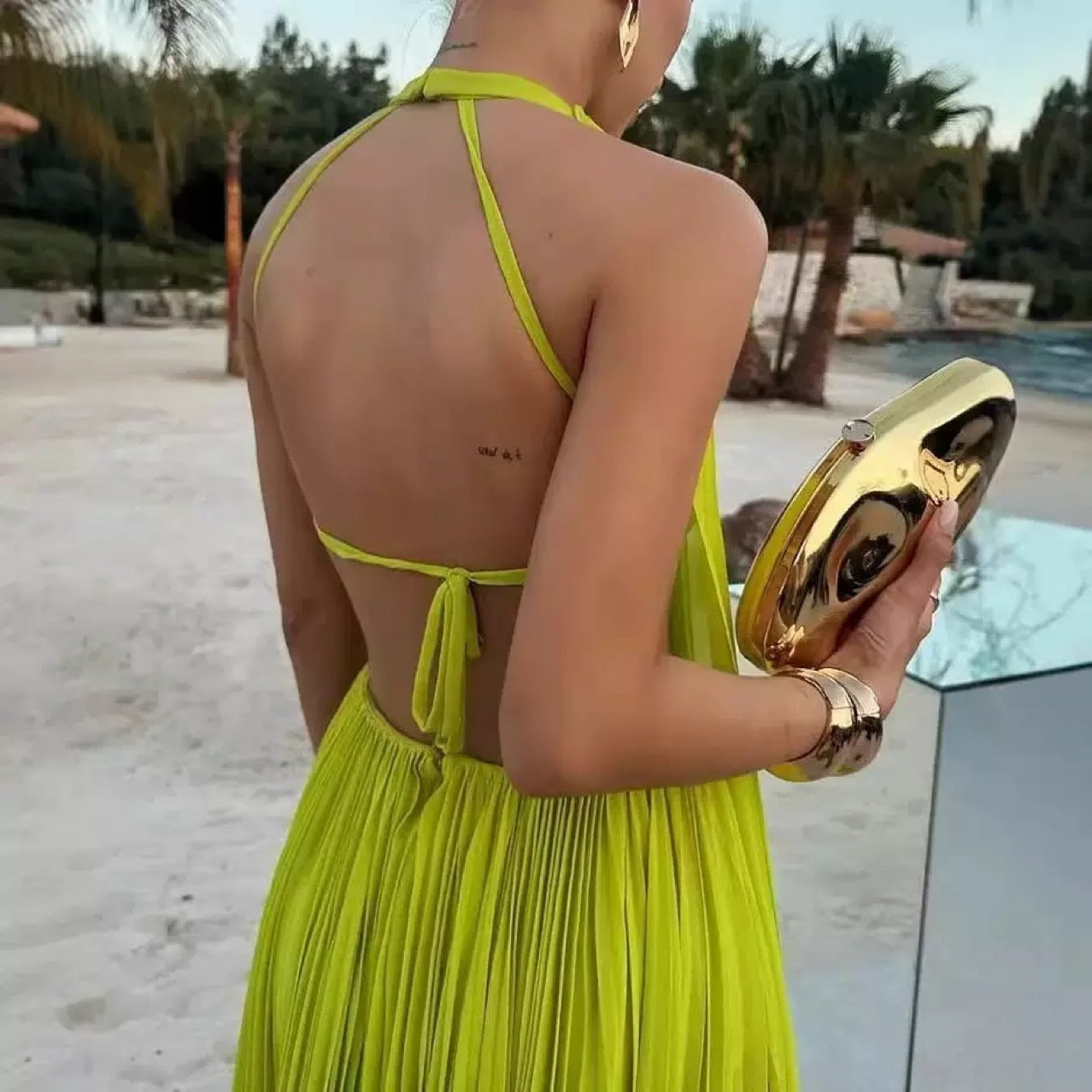 Women's Round Neck Sleeveless Sexy Backless Beach Dresses