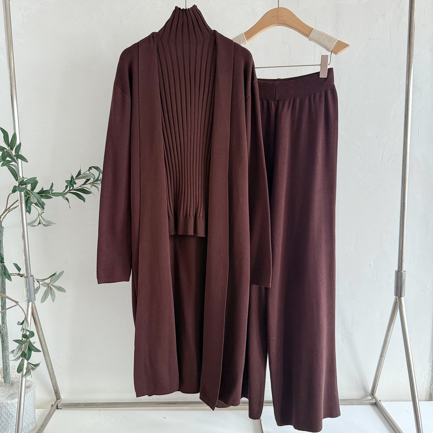 Women's Western Style Solid Color Inverness Collar Bottoming Wide Leg Trousers Sweaters