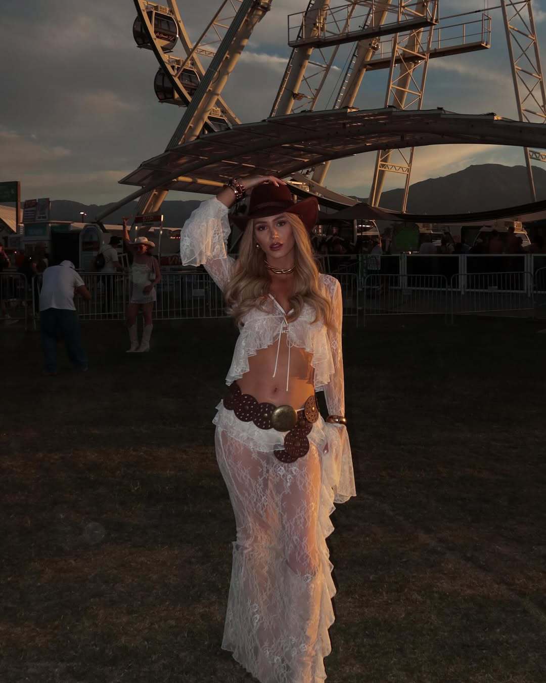 Ruffled Bell Sleeve Lace Navel Sexy Blouses