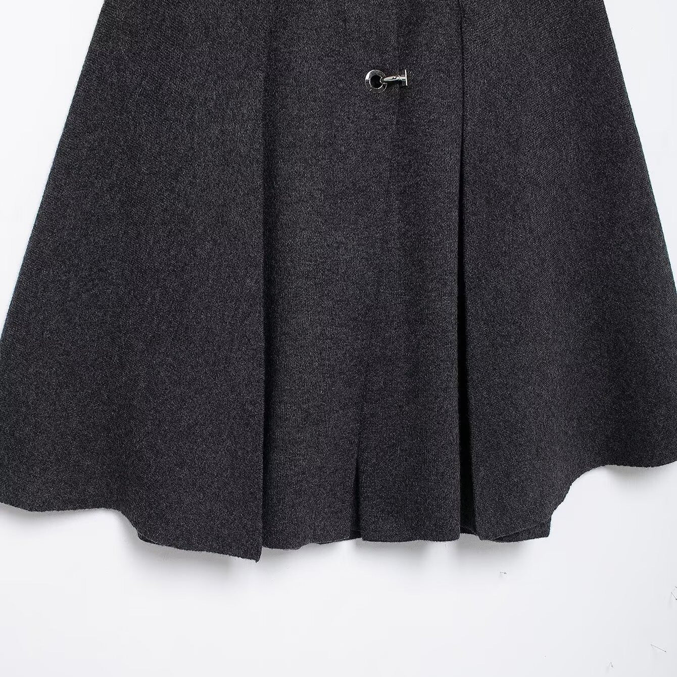 Women's Design Round Neck Long Sleeve Knitted Jackets