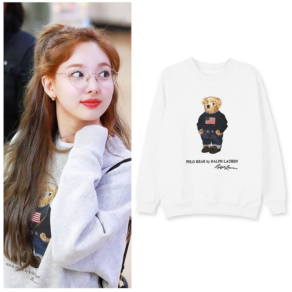 Airport Round Neck Derivative Clothes Bear Women's Sweater, Sweater