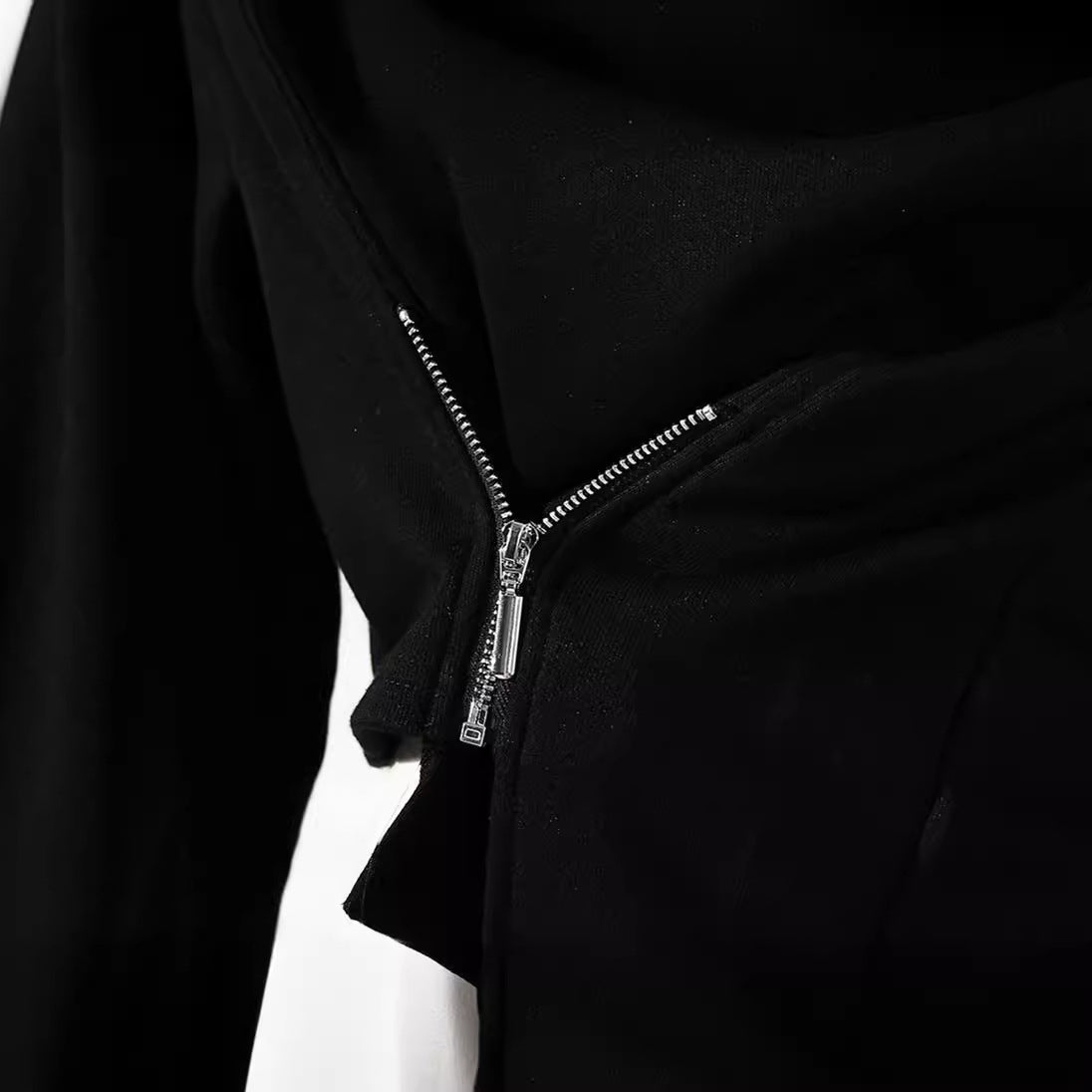 Women's Design Oblique Zipper Turtleneck Irregular Hem Shorts