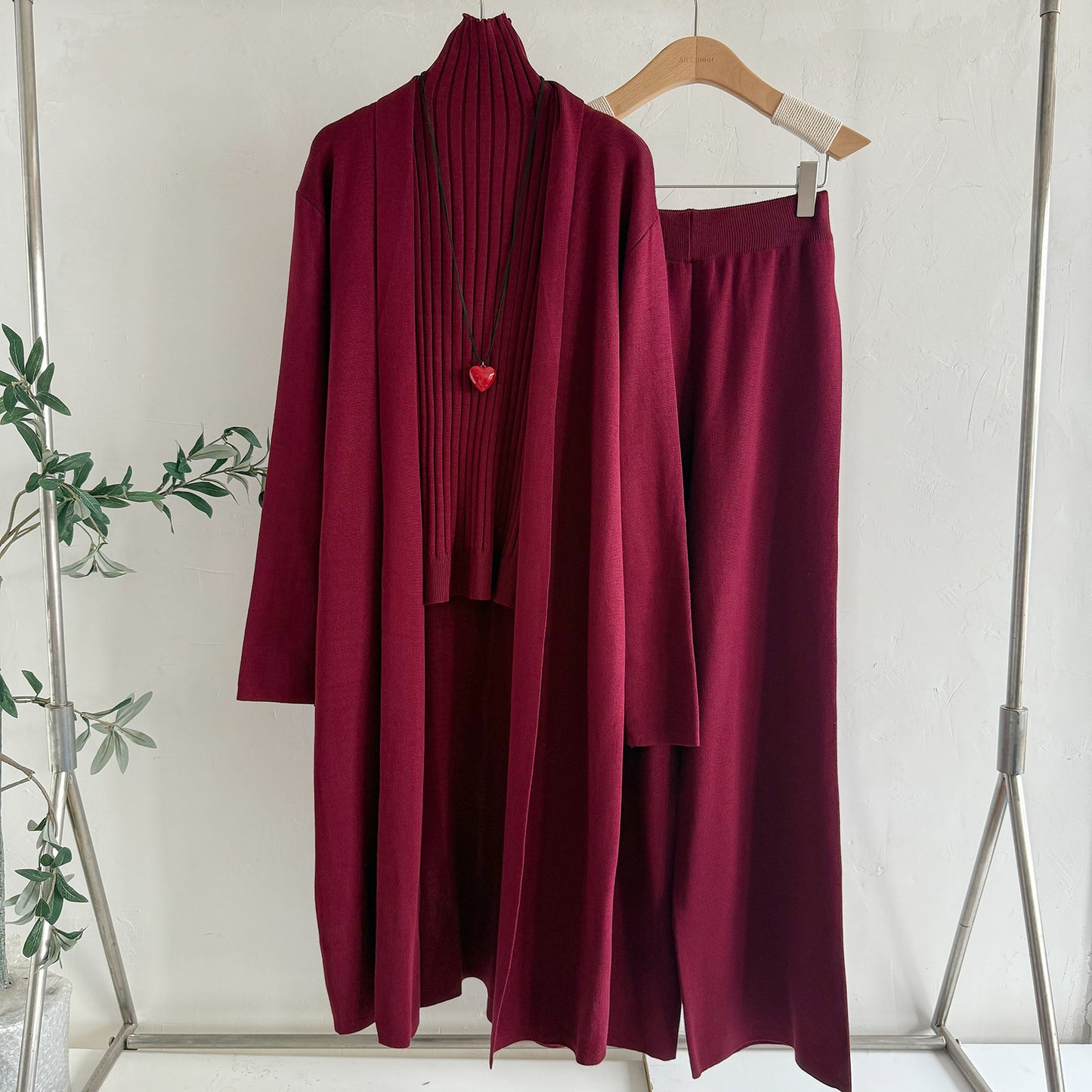 Women's Western Style Solid Color Inverness Collar Bottoming Wide Leg Trousers Sweaters