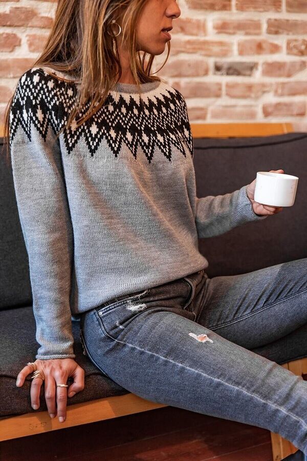 Women's Round Neck Multicolor Loose Fashion Pullover Sweater