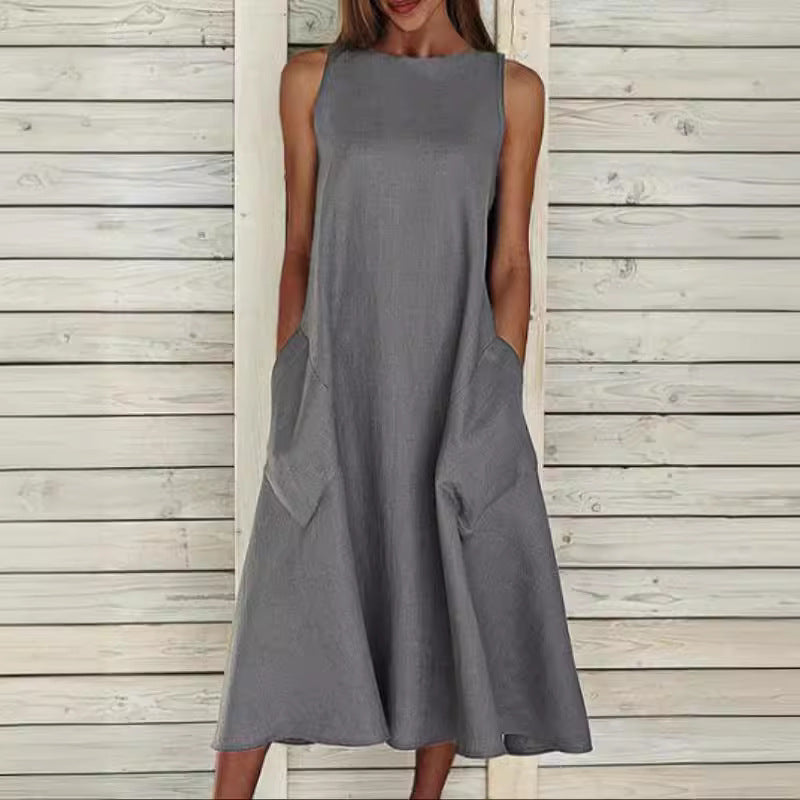 Attractive Round Neck Sleeveless Double Pocket Dress