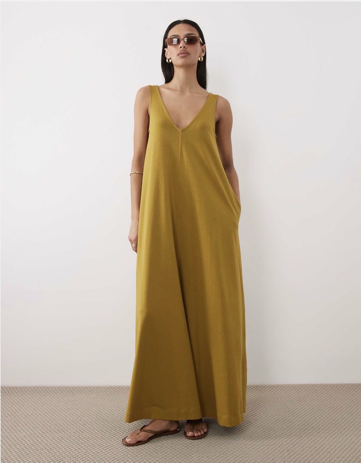 Women's Solid Color Sleeveless Long Jumper Loose Idle Style Dress