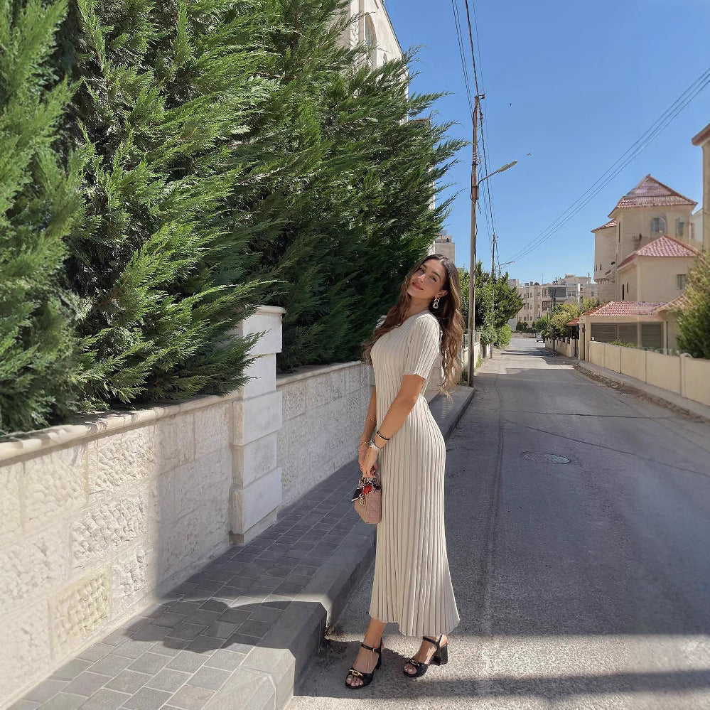 Women's Knitted Dress Casual Waist Tight Round Dresses