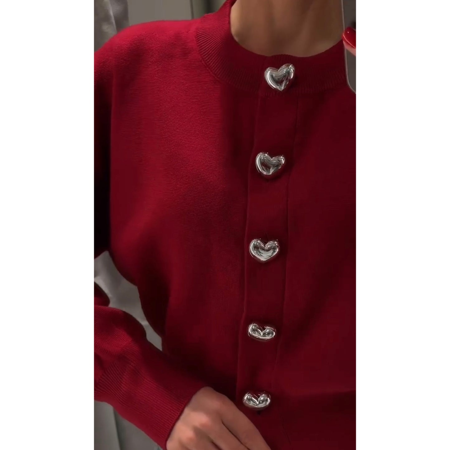 Women's Heart-shaped Button Round Neck Knitted Blouses