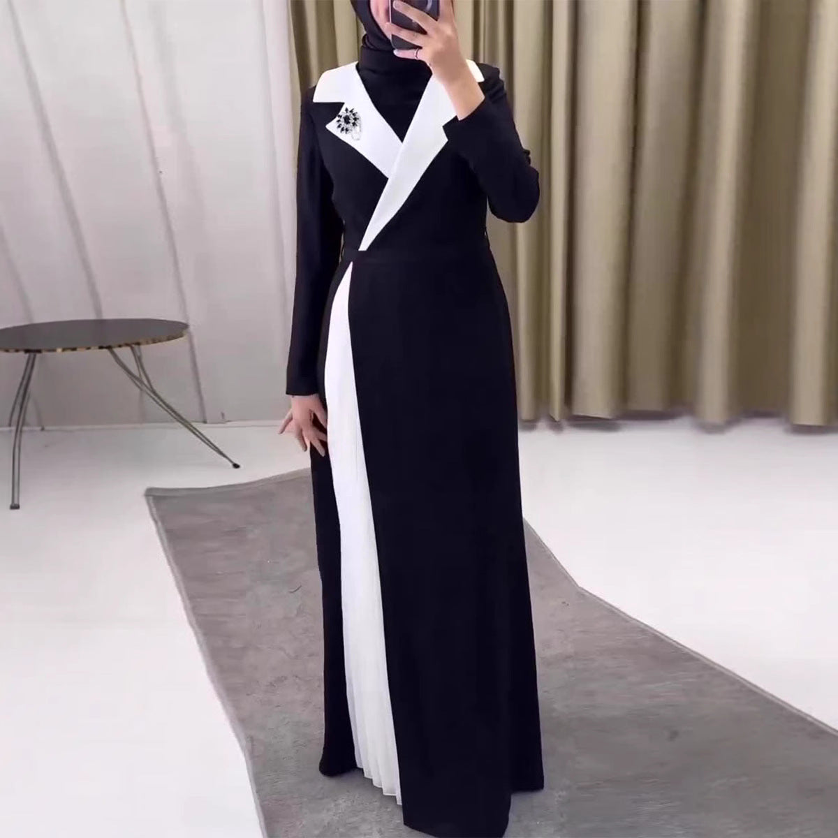 Women's Fashion Color Contrast Stitching Pleated Robe Dresses