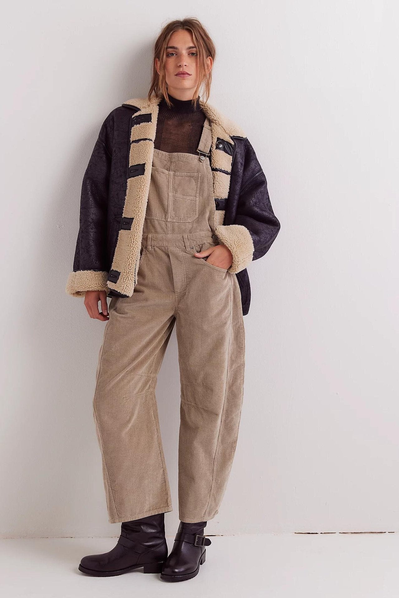 Women's Corduroy Overalls Fashion Loose One-piece Pants