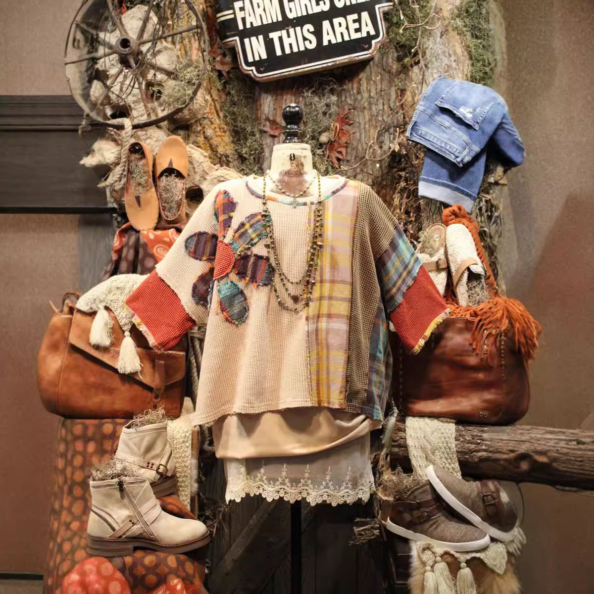 Block Printing Affixed Cloth Embroidered Round Sweaters