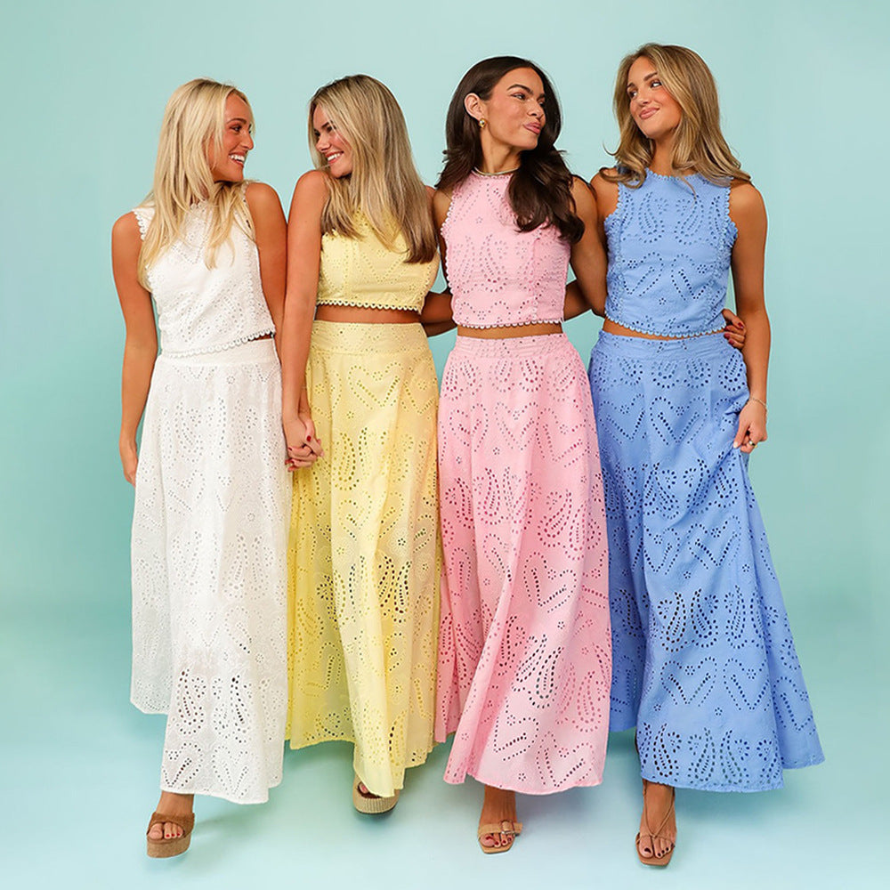 Women's Autumn Elegance Sleeveless Embroidery Hollow Lace Long Dress Vacation Suits