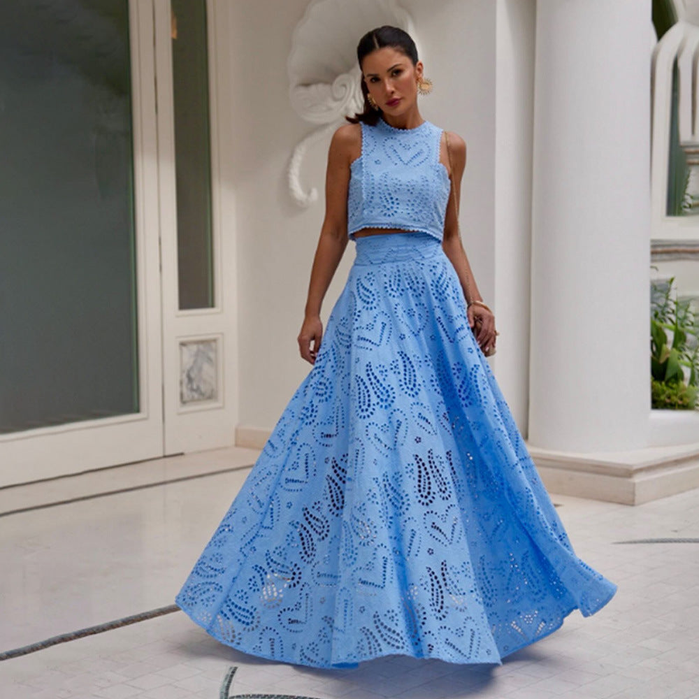 Women's Autumn Elegance Sleeveless Embroidery Hollow Lace Long Dress Vacation Suits