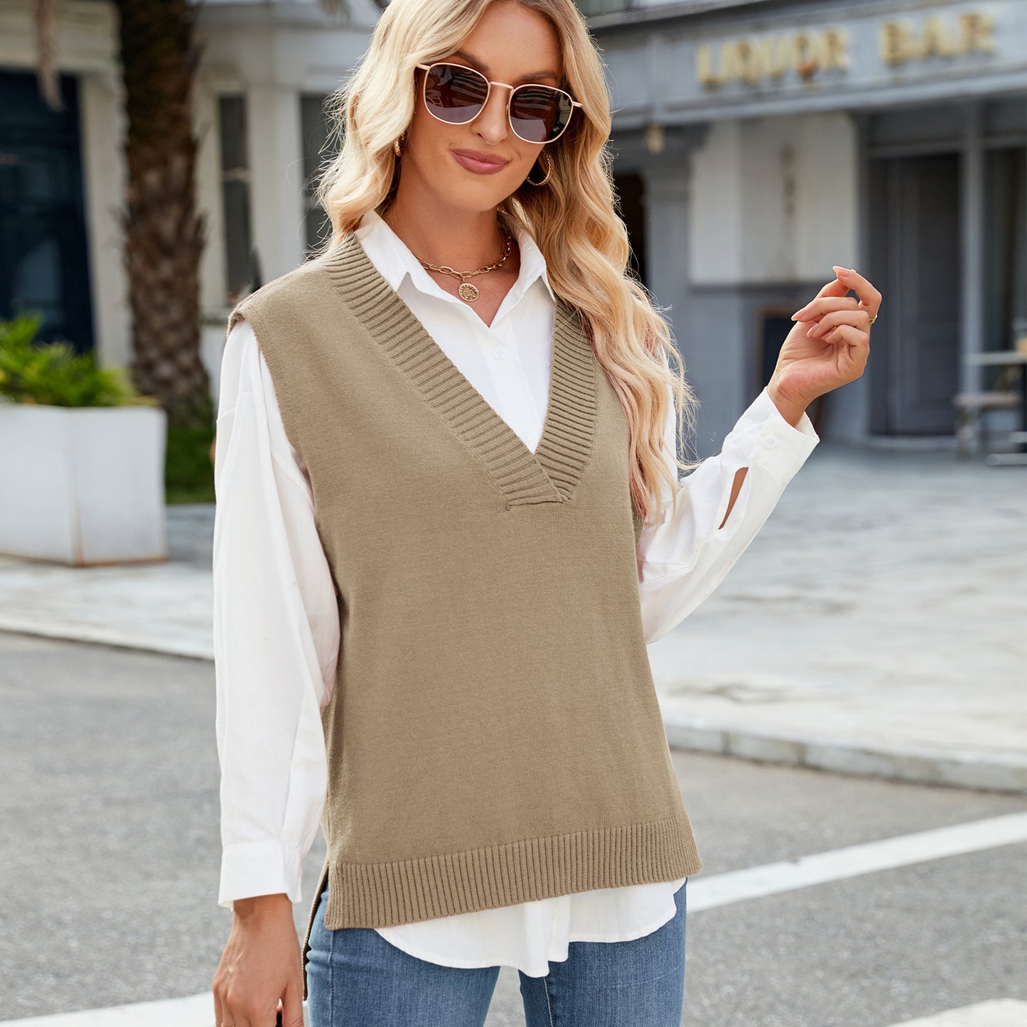 Beautiful Graceful Women's Slim Sleeveless Waistcoat Sweater