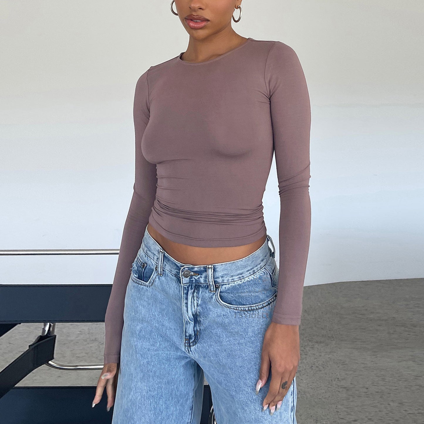 Women's Bottoming Round Neck T-shirt Hot Slim Fit Blouses