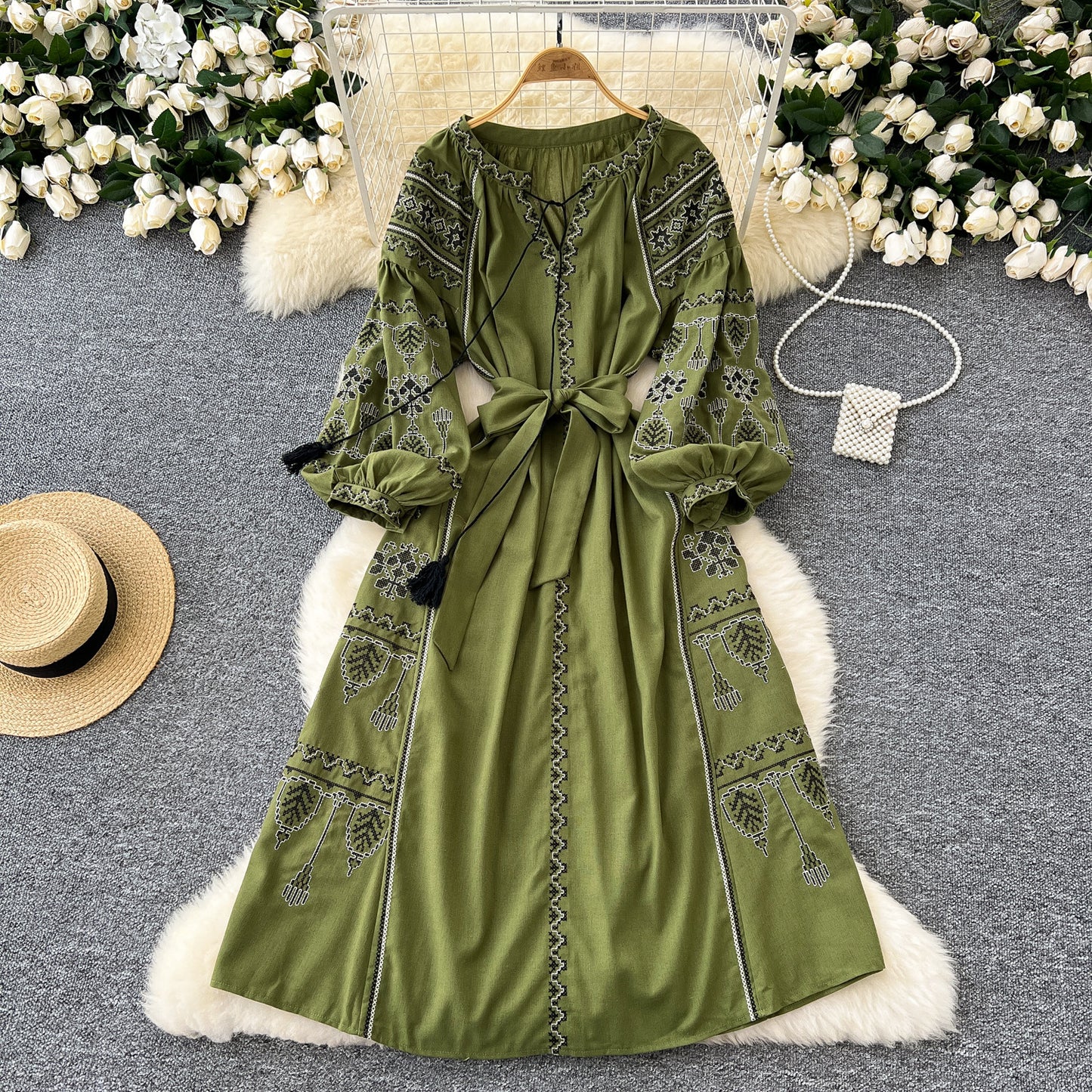 Women's Bohemian Retro Style Embroidered Loose Lantern Sleeve Dresses