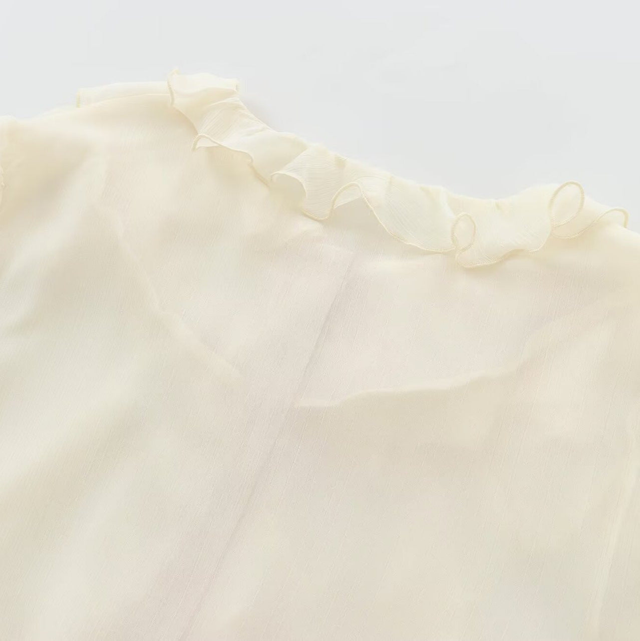 Women's Autumn Fashion Bowknot Laminated Decoration Shirt Clothing