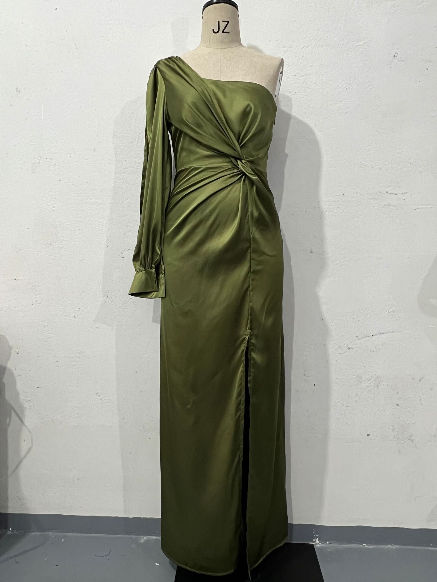Women's Spring Dress Fashionable Temperament Cinched Waist Dresses
