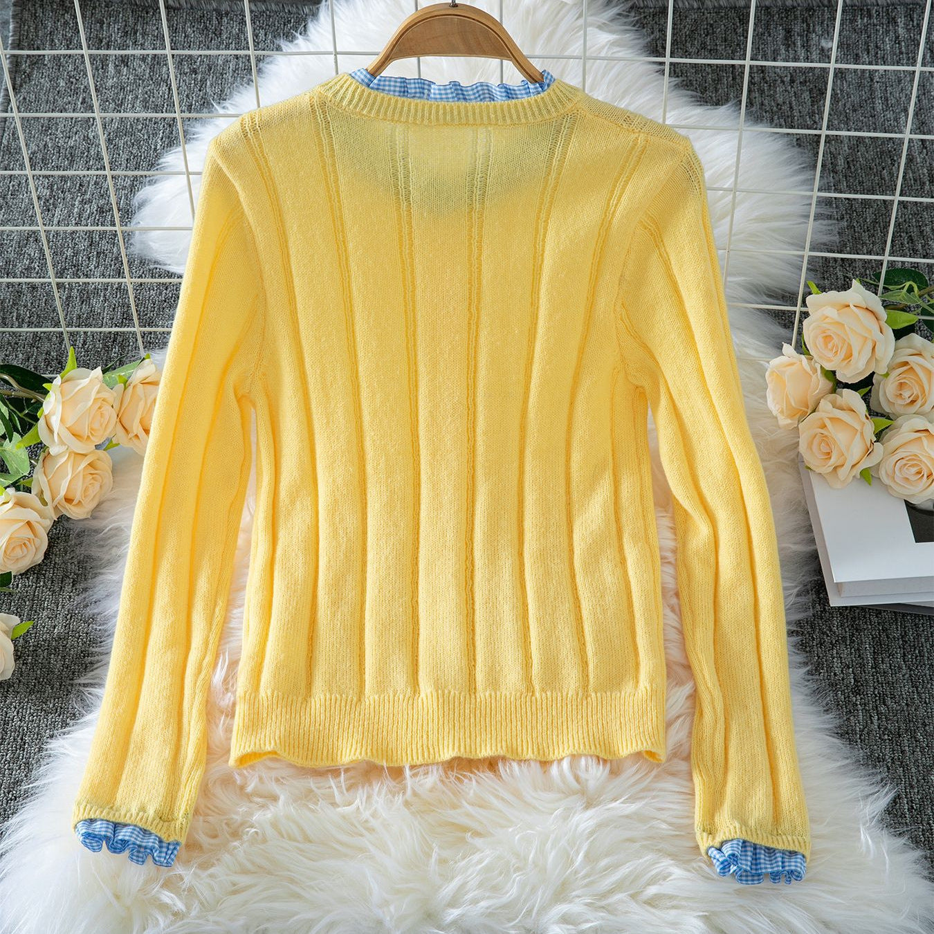 Classic Women's Autumn Ruffled Stitching Outer Sweaters