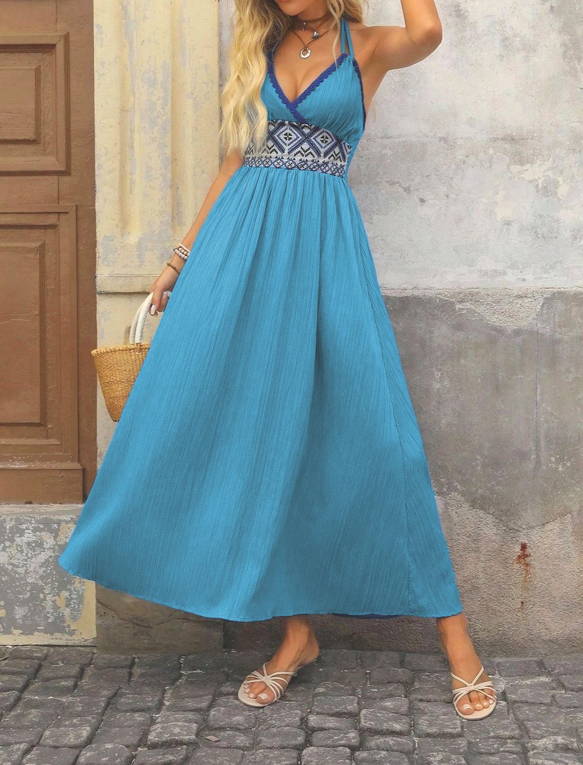 Women's Fashion Elegant Backless Halter Geometric Jacquard Holiday Clothing