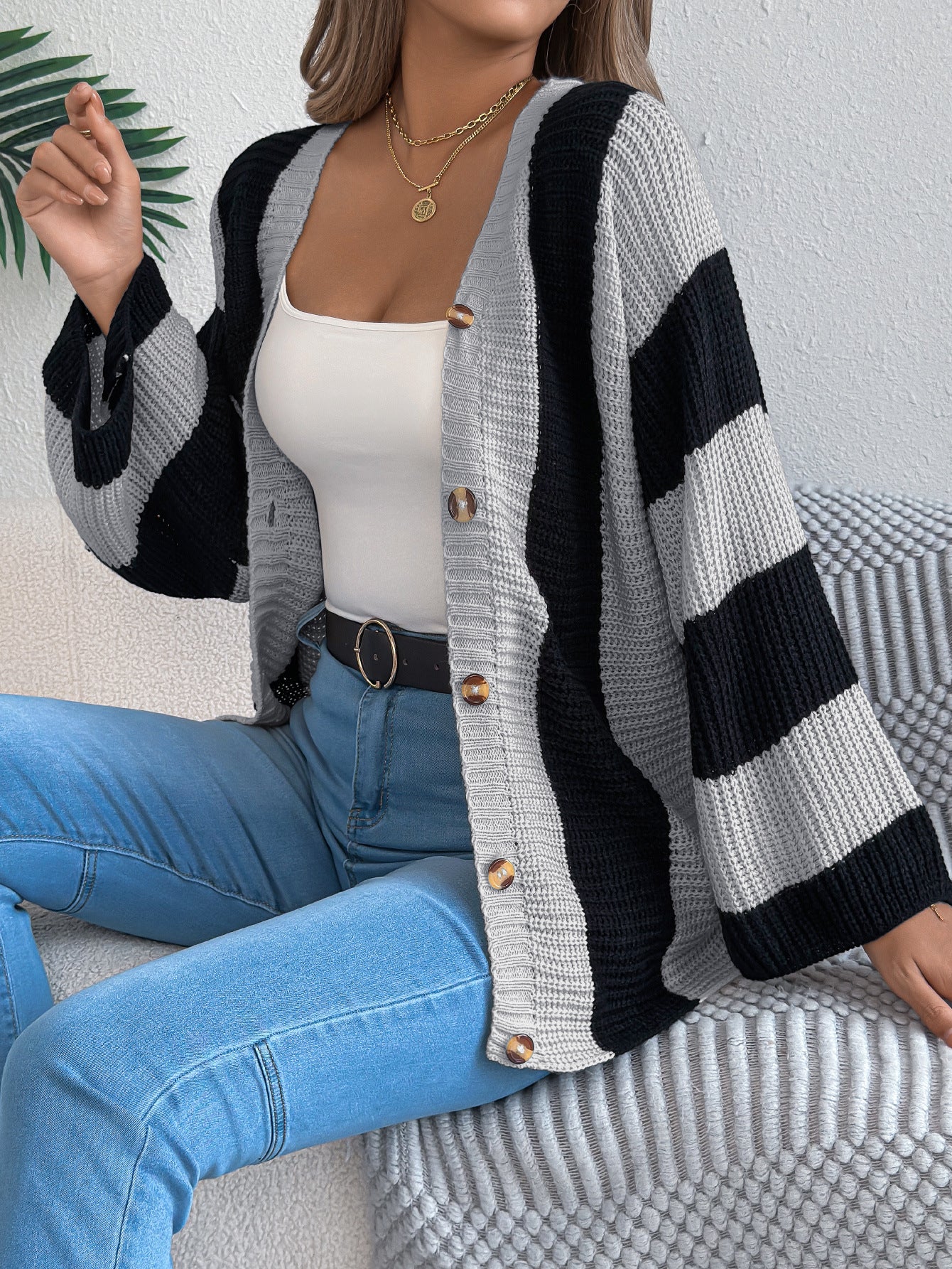 Women's Contrast Color Striped Flared Sleeve Mid-length Clothing