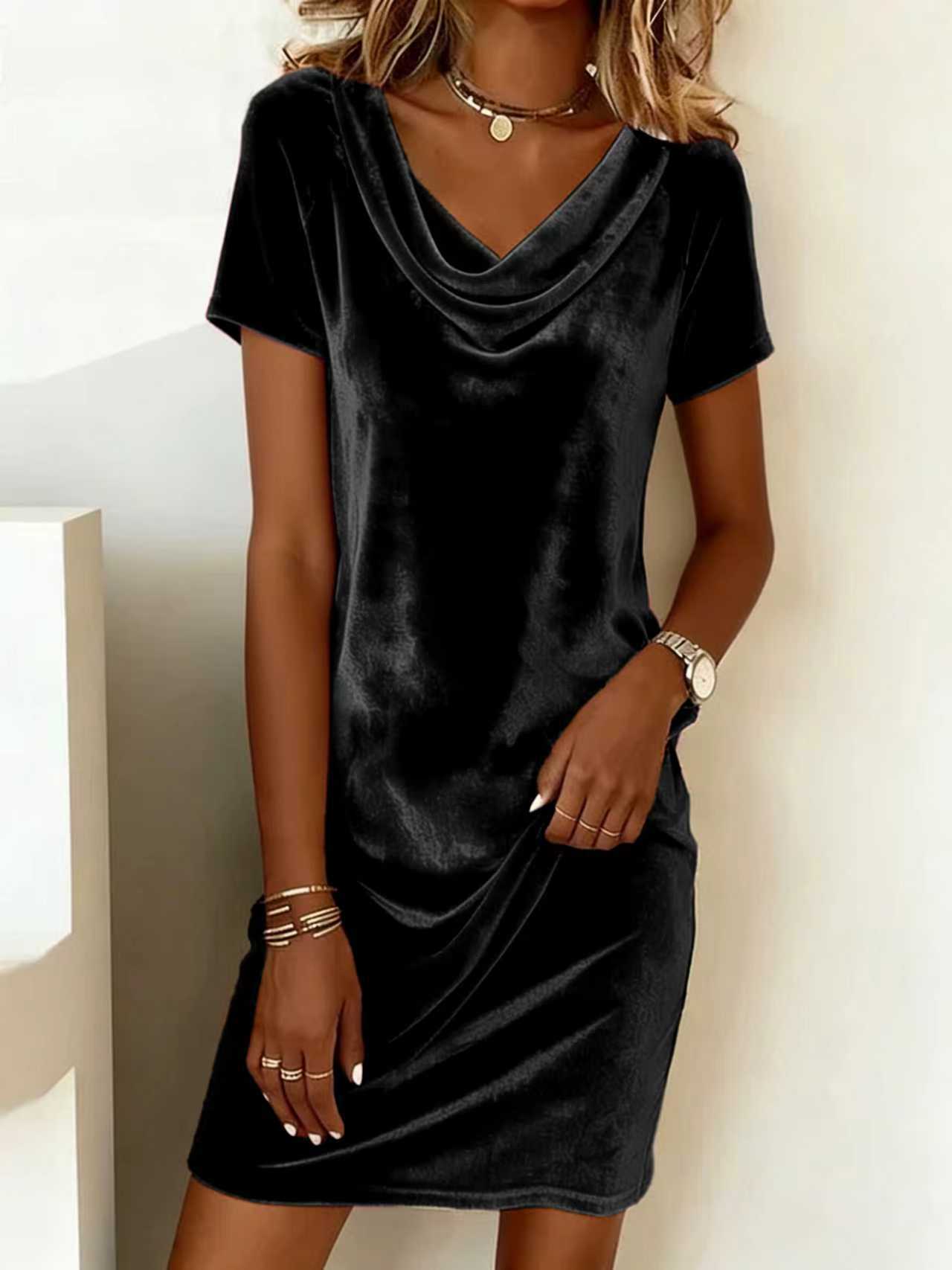 Women's Fashion Wear Solid Color Swing Collar Sleeve Sexy Veet Shorts