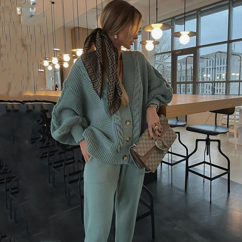 Women's Fashion Solid Color Slimming Long Sleeve Sweater