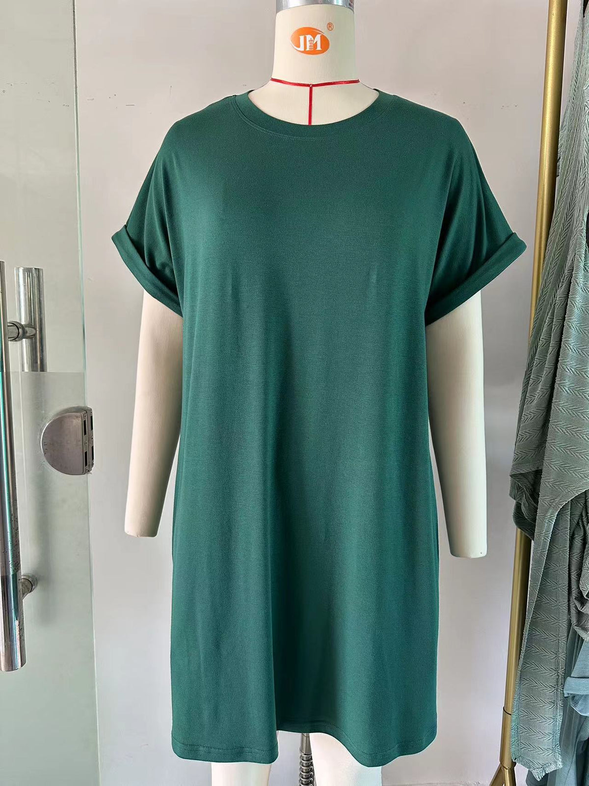Solid Color Round Neck Pocket Loose Shorts