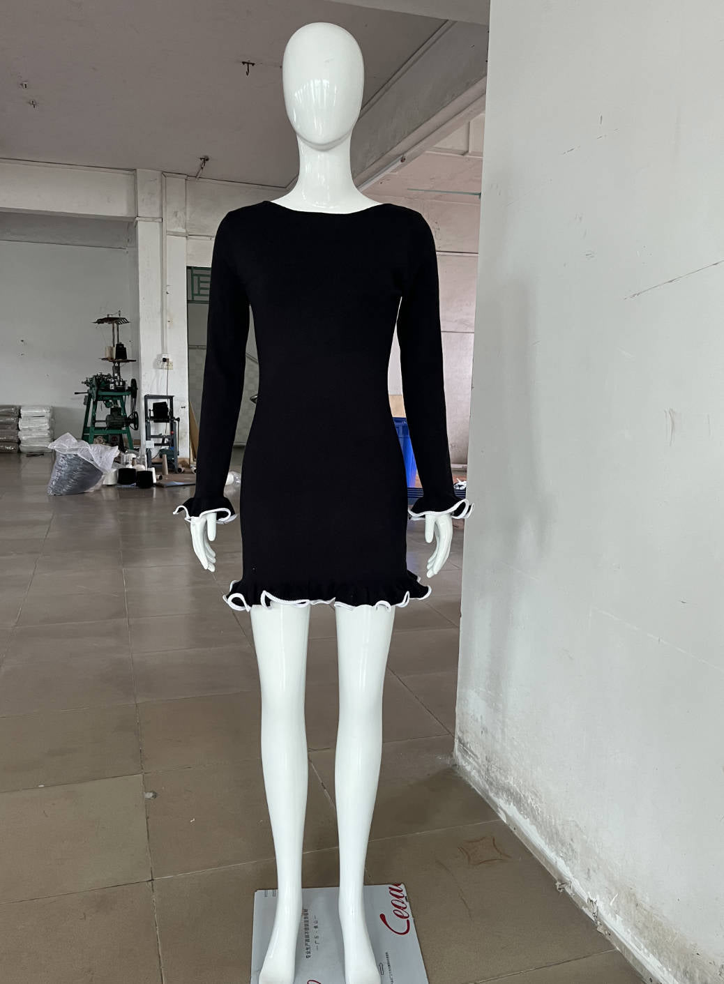 Women's Wavy Edge Dress Sexy Tight Wooden Dresses