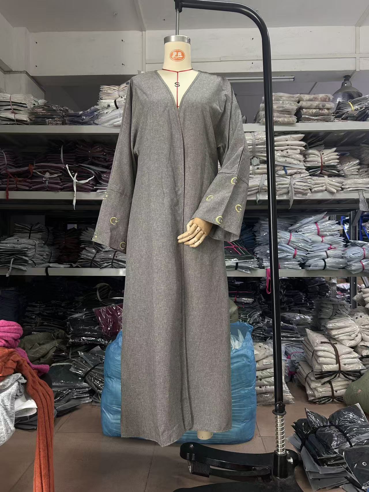 Pure Color Elegant Moon Embroidery Fashion Long Dress