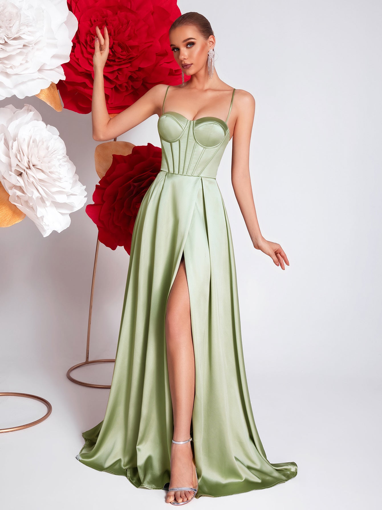 Women's Satin Fabric High-grade Fashionable Light Luxury Dress