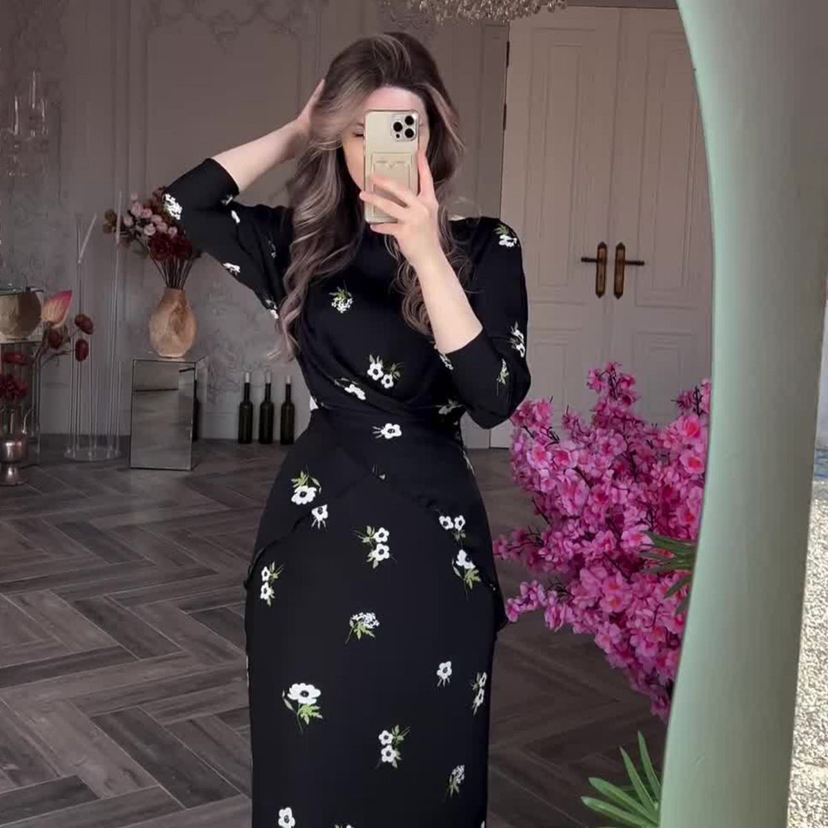 Women's Loose Breathable Casual Round Neck Flower Suits