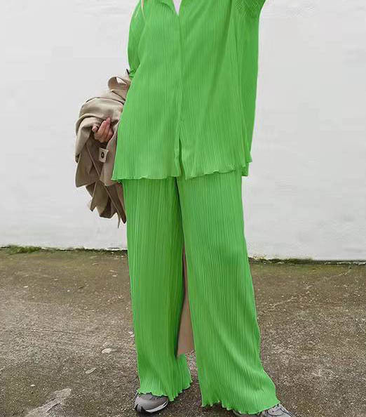 Solid Color Texture Loose Slimming Pleated Pants
