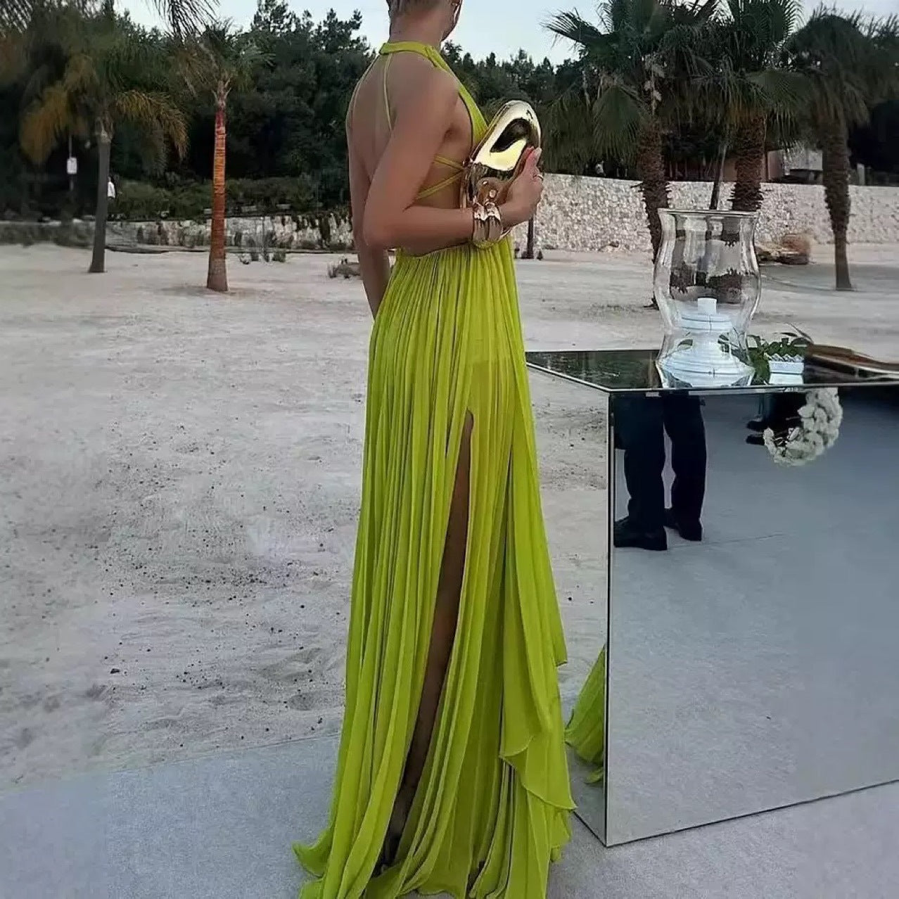 Women's Round Neck Sleeveless Sexy Backless Beach Dresses