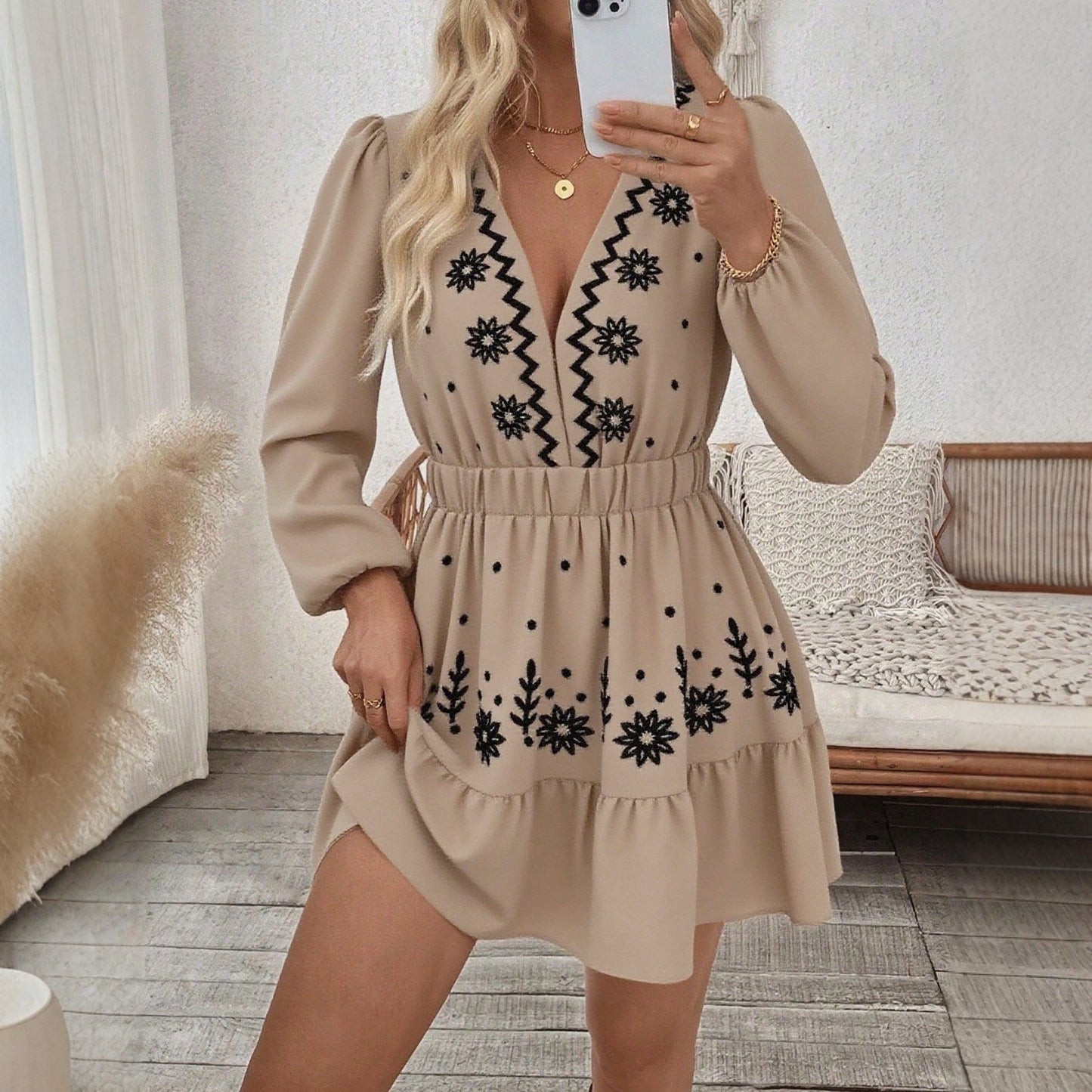 Women's Embroidered Deep Collar Long Sleeve Dress
