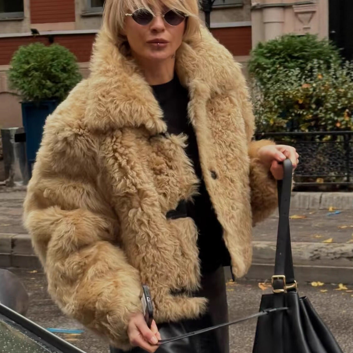 Women's New Glamorous Elegant Artificial Fur Coats