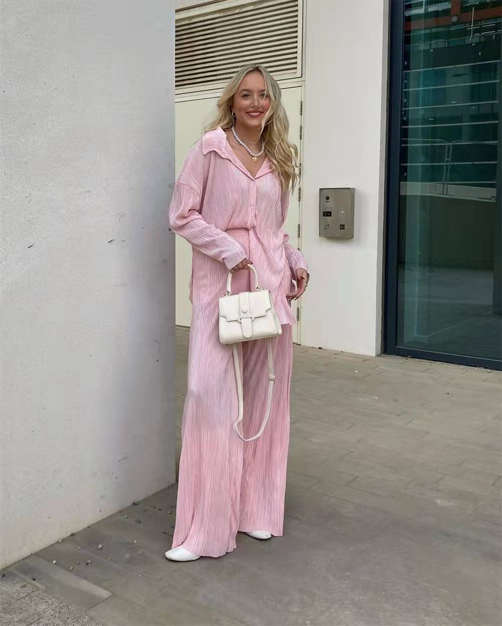 Solid Color Texture Loose Slimming Pleated Pants