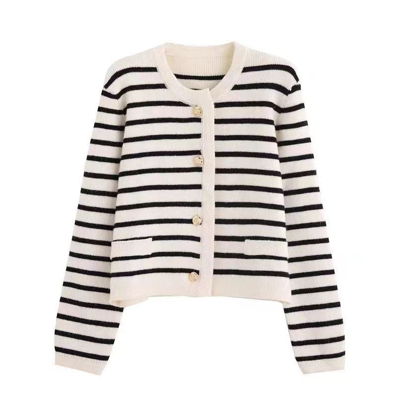 Women's Striped Round Neck Classic Style Knitted Shorts