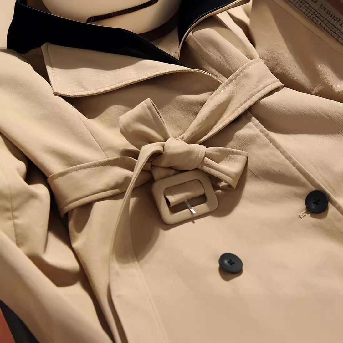 Women's Style Temperament Leather Patchwork Contrast Color Windbreaker Design Coats