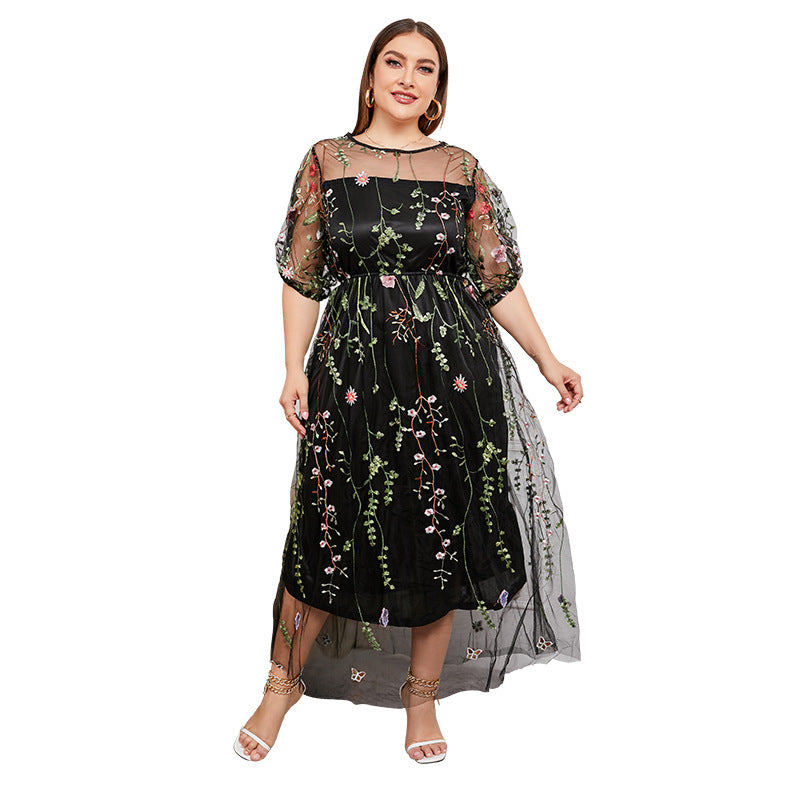 Women's Style Dress Mesh Embroidered Banquet Party Dresses