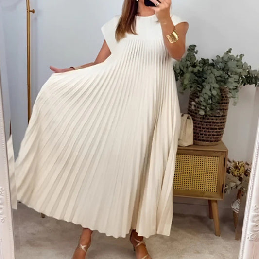 Solid Color Round Neck Sleeveless Pleated Dresses