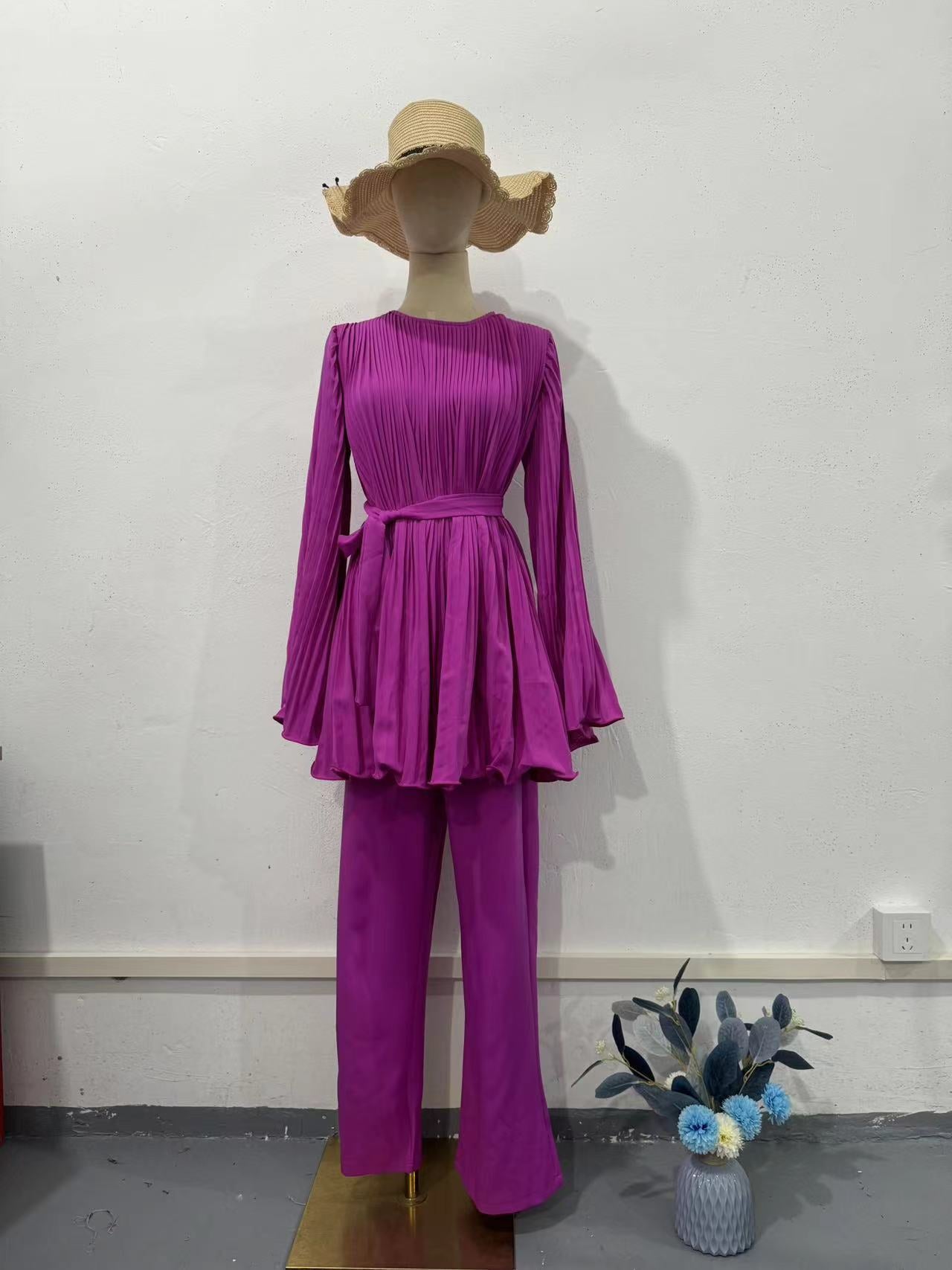 Women's Spring Pleated Design Fashionable Temperament Baggy Pants