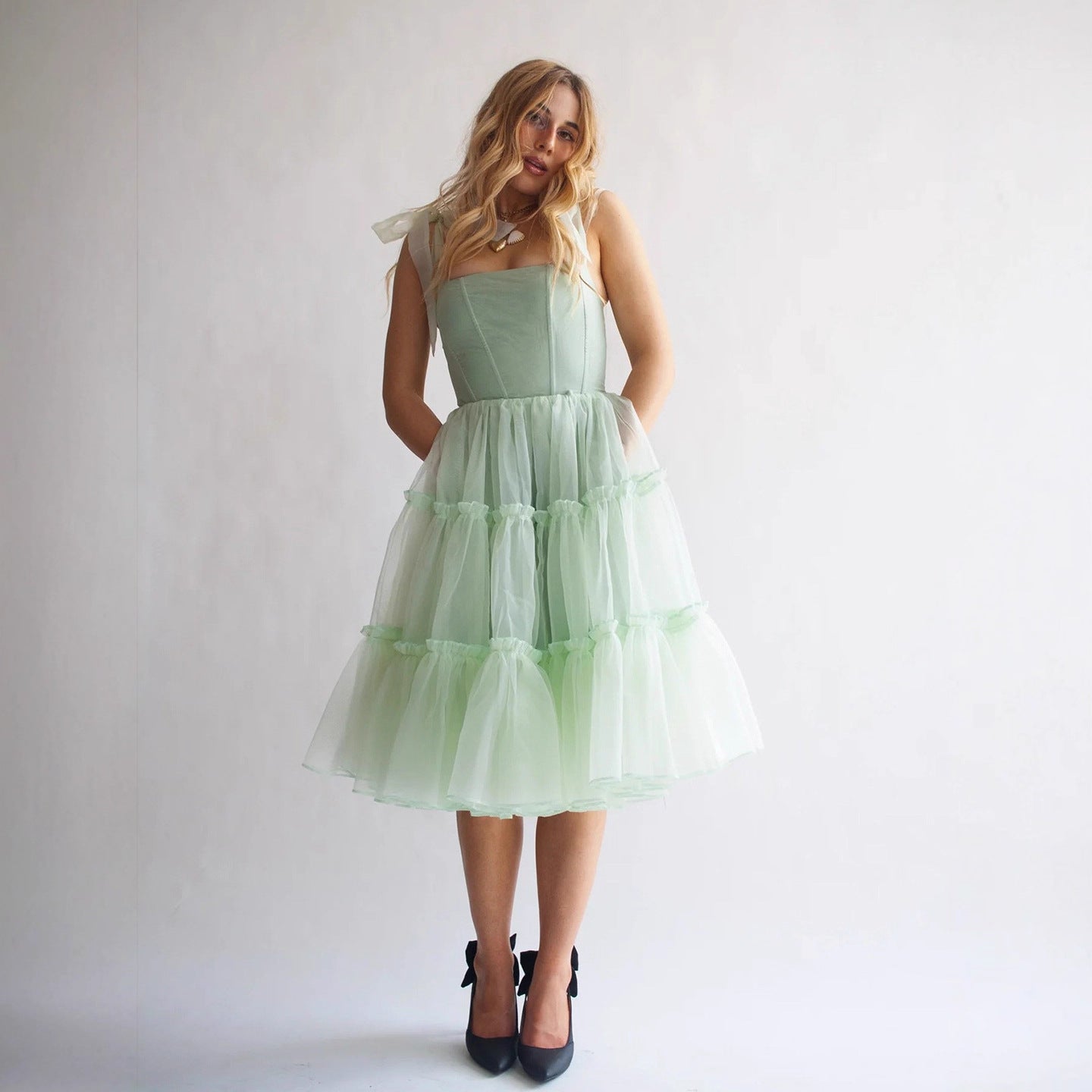 Women's Summer Fashion Temperament Wide Camisole Sleeveless Backless Dress